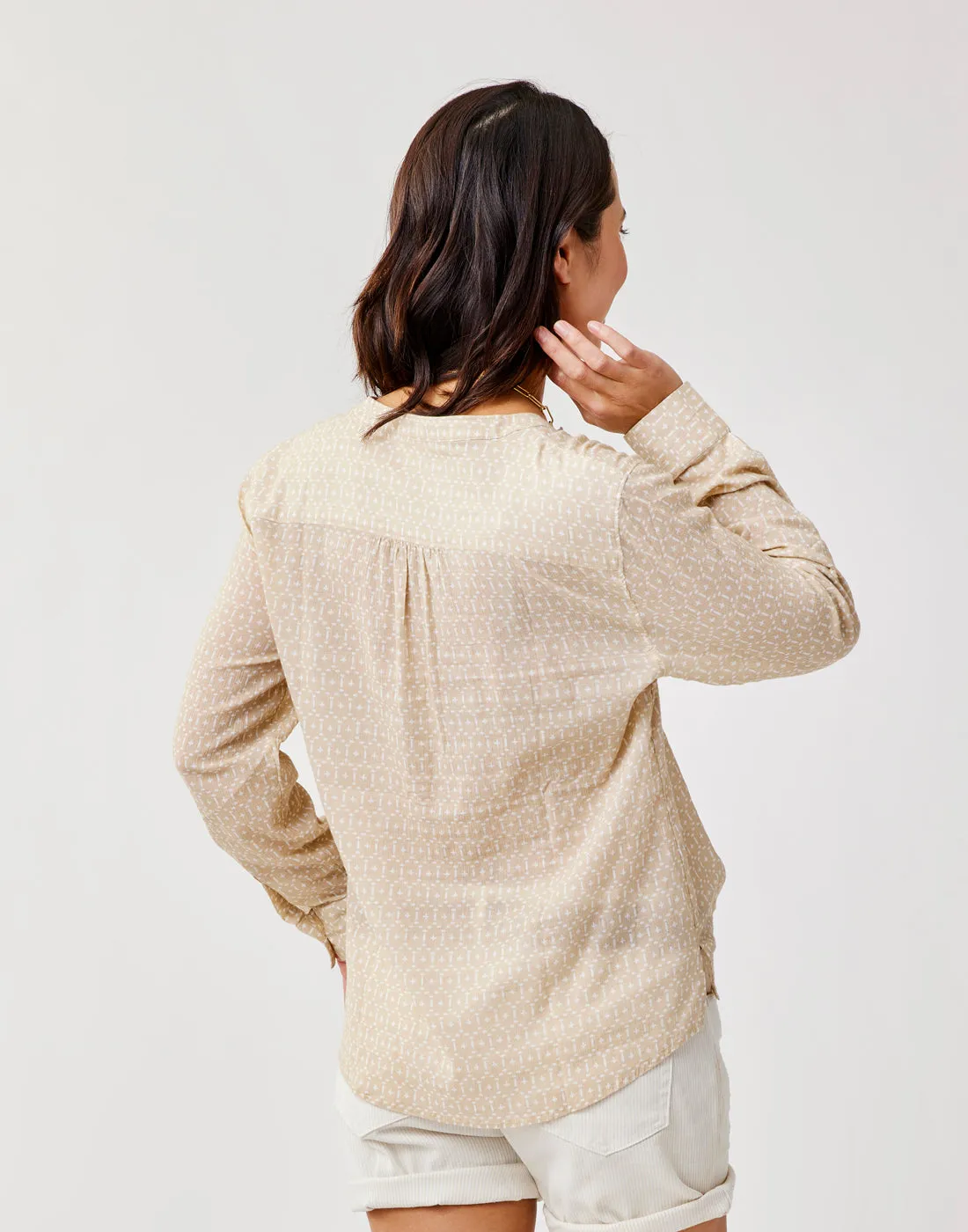 Dylan Gauze Shirt: Lt. Khaki Geo