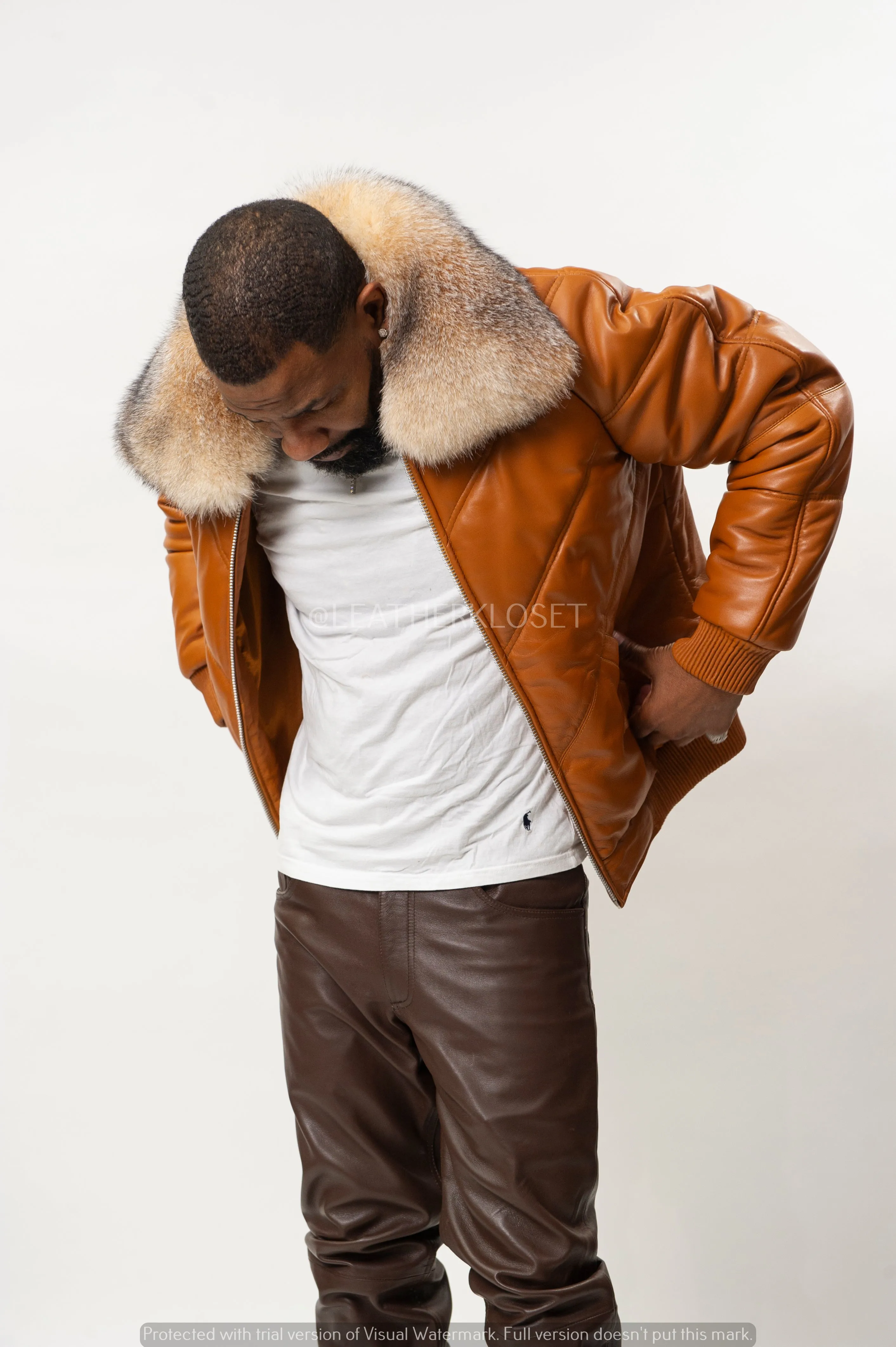 Men's V-Bomber Saddle Brown Premium Fox Collar [Crystal Fox]