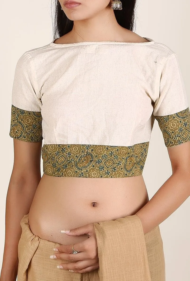 Off White Padded Cotton Slub Blouse With Keyhole Back