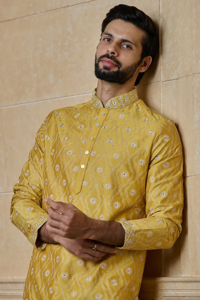 Yellow All Over Thread Jaal Kurta Set With Embroidery Neck