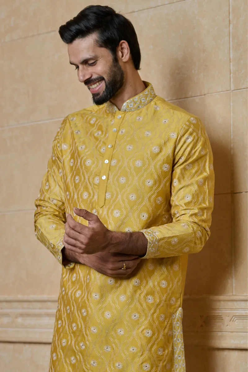 Yellow All Over Thread Jaal Kurta Set With Embroidery Neck