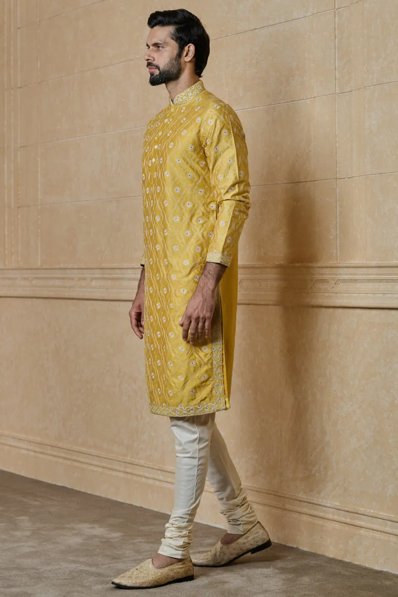 Yellow All Over Thread Jaal Kurta Set With Embroidery Neck